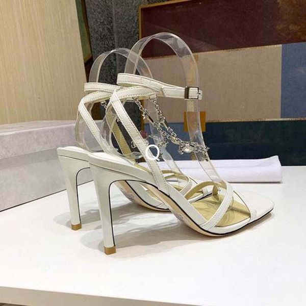 2021 classics women's sandal round toe thin heels sandals decoration design women shoes genuine leather pointed ladies medium heel pump, Black
2021 classics women's sandal round toe thin heels sandals decoration design women shoes genuine leather pointed ladies medium heel pump, Black