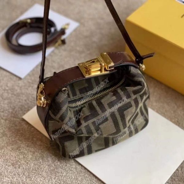 7a handbags leather bag embossed fashion women chain crossbody messenger bags shoulder dq15
7a handbags leather bag embossed fashion women chain crossbody messenger bags shoulder dq15