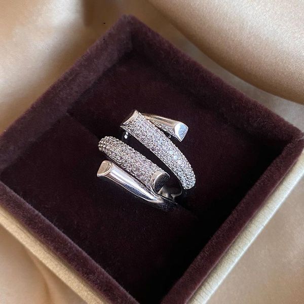 cluster rings exaggerated design metal zircon cross silvery open for woman korean fashion jewelry gothic party girl's unusual 2021, Golden;silver
cluster rings exaggerated design metal zircon cross silvery open for woman korean fashion jewelry gothic party girl's unusual 2021, Golden;silver