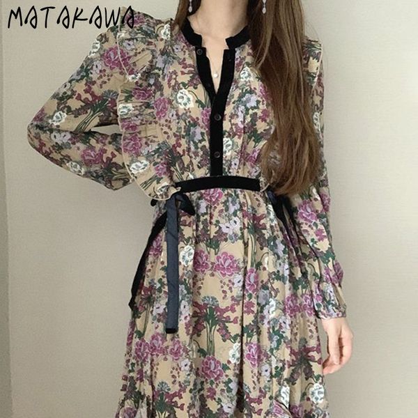 matakawa retro elegant round neck femme robe korean chic floral single breasted dress ruffle stitching lace waist vestidos 210513, Black;gray
matakawa retro elegant round neck femme robe korean chic floral single breasted dress ruffle stitching lace waist vestidos 210513, Black;gray
