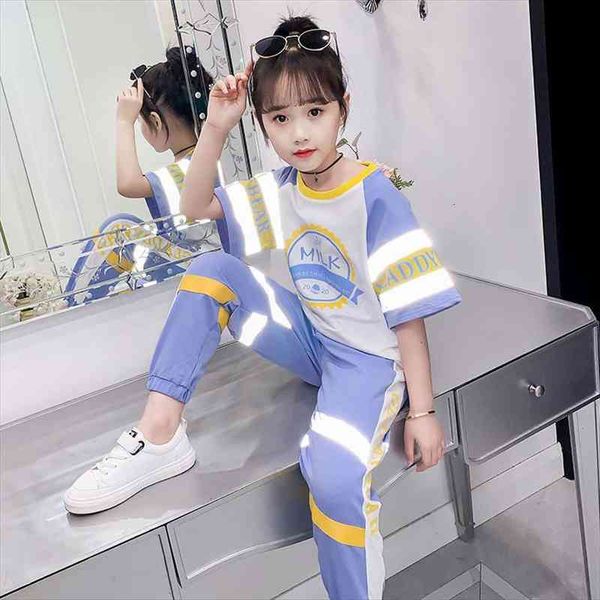 children sport suit summer teen girls reflective silver short sleeve outerwear polyester breathable girl patchwork set 5 7 9 11, White;black
children sport suit summer teen girls reflective silver short sleeve outerwear polyester breathable girl patchwork set 5 7 9 11, White;black