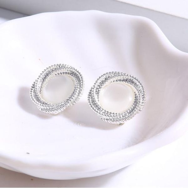 clip-on & screw back pierced clip earrings jewelry alloy round opal fashion women's party wedding gift ear without puncture, Silver
clip-on & screw back pierced clip earrings jewelry alloy round opal fashion women's party wedding gift ear without puncture, Silver