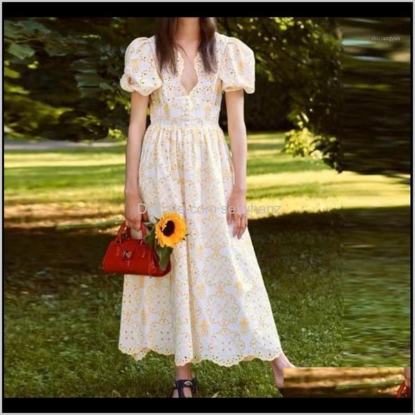 casual dresses womens clothing apparel drop delivery 2021 hollow embroidery puff sleeve lady dress summer vneck women midi dress1 wvutz, Black;gray
casual dresses womens clothing apparel drop delivery 2021 hollow embroidery puff sleeve lady dress summer vneck women midi dress1 wvutz, Black;gray