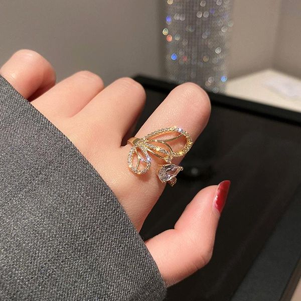 cluster rings trendy exquisite butterfly water droplet zircon for women designer creativity jewelry adjustable open micro inlay zirconia, Golden;silver
cluster rings trendy exquisite butterfly water droplet zircon for women designer creativity jewelry adjustable open micro inlay zirconia, Golden;silver