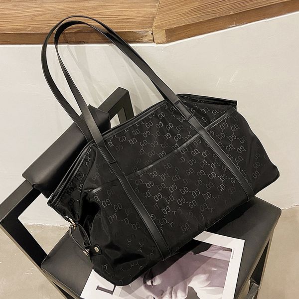 big bag women's single shoulder large capacity mother's hand simple shopping armpit tote bag
big bag women's single shoulder large capacity mother's hand simple shopping armpit tote bag