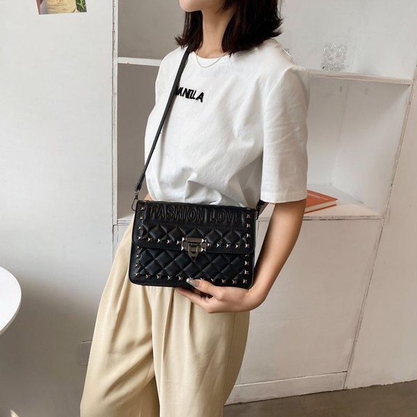 evening bags designer women's rivet lock shoulder bag diamond lattice crossbody clamshell small square female luxury shopper handbags
evening bags designer women's rivet lock shoulder bag diamond lattice crossbody clamshell small square female luxury shopper handbags