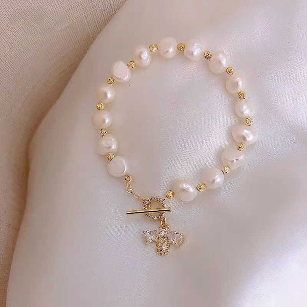 natural freshwater pearl micro inlaid zircon bee bracelet advanced xury bracelet fashion simple for women, Black
natural freshwater pearl micro inlaid zircon bee bracelet advanced xury bracelet fashion simple for women, Black