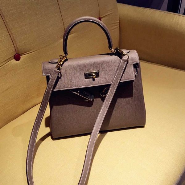 leather women's bag lychee fashion portable one shoulder messenger bagstorage bagszly
leather women's bag lychee fashion portable one shoulder messenger bagstorage bagszly