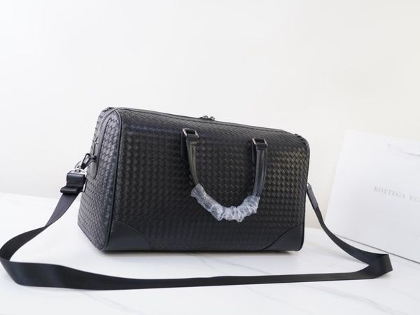 duffel bags men's and women's luxury leather woven handbags, travel bags, brand shoulder luggage high-quality duffle 50cm
duffel bags men's and women's luxury leather woven handbags, travel bags, brand shoulder luggage high-quality duffle 50cm