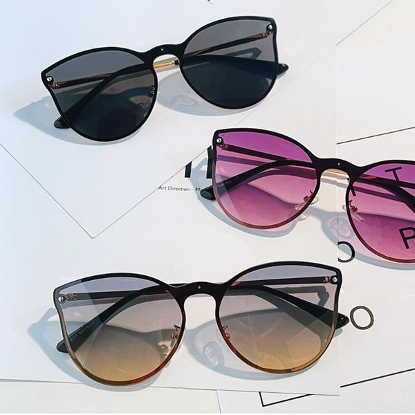 sunglasses women rimless gradient riveted female cat's eye male for men wholesale, White;black
sunglasses women rimless gradient riveted female cat's eye male for men wholesale, White;black