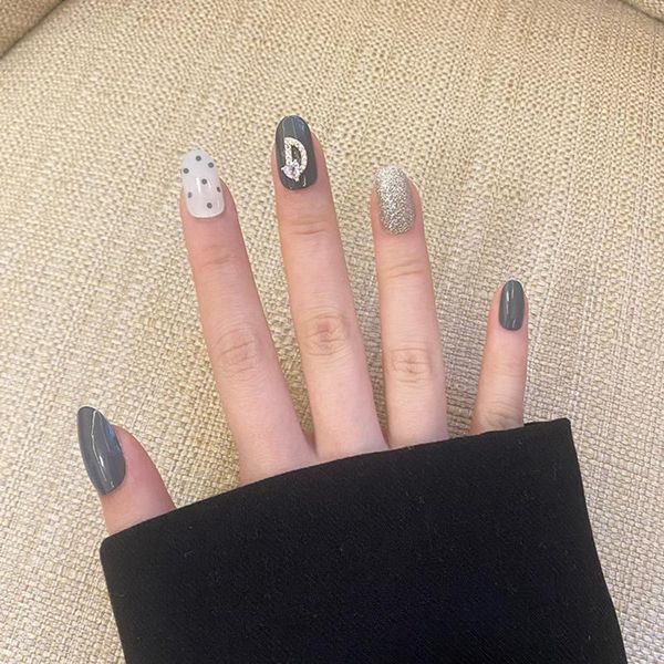 false nails nail patch short round head grey dot diamond wearing art gifts for girls fake accesorios, Red;gold
false nails nail patch short round head grey dot diamond wearing art gifts for girls fake accesorios, Red;gold