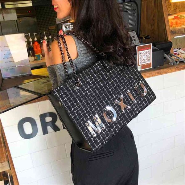 storage baagsandro 2020 new women's fashion large capacity one shoulder messenger chain mobile phone baggg bag
storage baagsandro 2020 new women's fashion large capacity one shoulder messenger chain mobile phone baggg bag