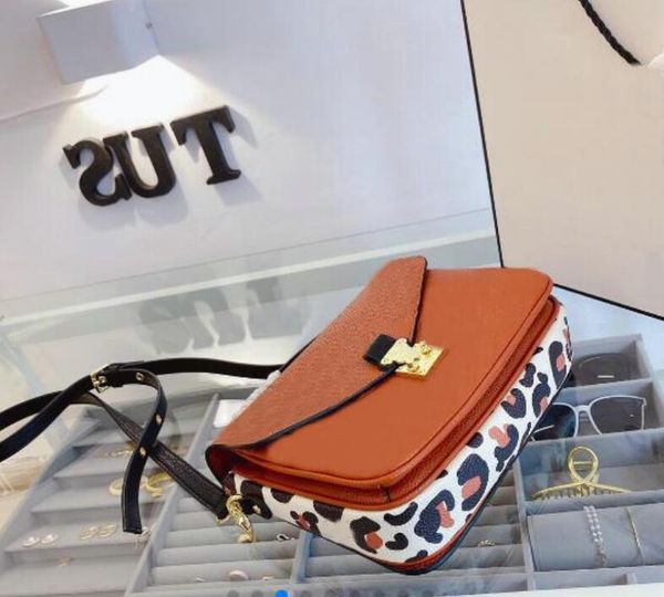 2022 100% leather women's designer embossing message leopard meti handbag metis shoulder bags crossbody retro bags #12456
2022 100% leather women's designer embossing message leopard meti handbag metis shoulder bags crossbody retro bags #12456