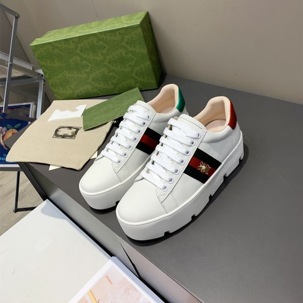 designer fashion women's 2021 popular little white shoes girl sports style little bee casual shoes thick soled four seasons women'
designer fashion women's 2021 popular little white shoes girl sports style little bee casual shoes thick soled four seasons women'