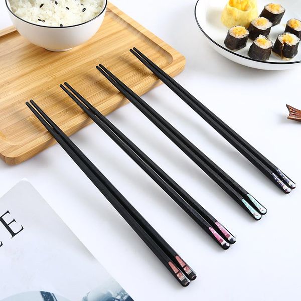 chopsticks household and separate meal alloy chopsticks, mildew-proof, high temperature resistant, anti-slip appearance
chopsticks household and separate meal alloy chopsticks, mildew-proof, high temperature resistant, anti-slip appearance