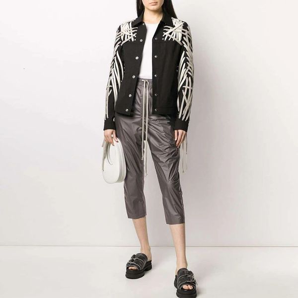 jacket msxu design multi-ribbon 3-d cotton area amendment two side sweater with zipper, Black;brown
jacket msxu design multi-ribbon 3-d cotton area amendment two side sweater with zipper, Black;brown
