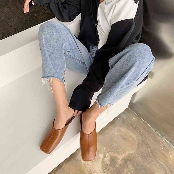 casual shoes slippers for women summer flats slip-on mules office lady loafers concise fashion designer leather slides pumps no heel 1215, Black
casual shoes slippers for women summer flats slip-on mules office lady loafers concise fashion designer leather slides pumps no heel 1215, Black