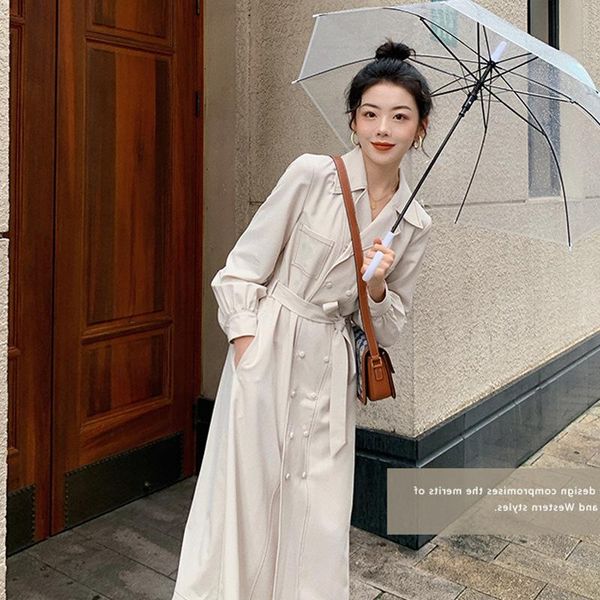 women's trench coats retro double-breasted windbreaker small man coat autumn collection waist mid-length, Tan;black
women's trench coats retro double-breasted windbreaker small man coat autumn collection waist mid-length, Tan;black