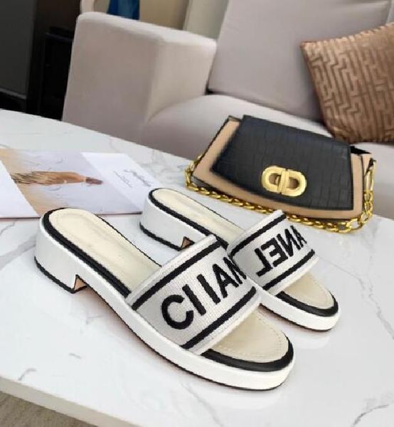 classic designer woman g slippers men slipper gear bottoms flip flops women luxury sandals fashion causal shoes, Black
classic designer woman g slippers men slipper gear bottoms flip flops women luxury sandals fashion causal shoes, Black