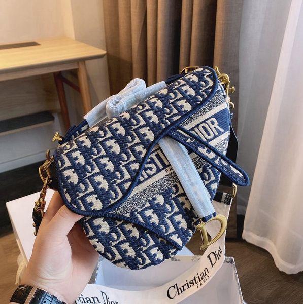 luxury brand leather bag handbag handbags wallet famous women crossbody fashion vintage shoulder bags - l4769, Red;black
luxury brand leather bag handbag handbags wallet famous women crossbody fashion vintage shoulder bags - l4769, Red;black