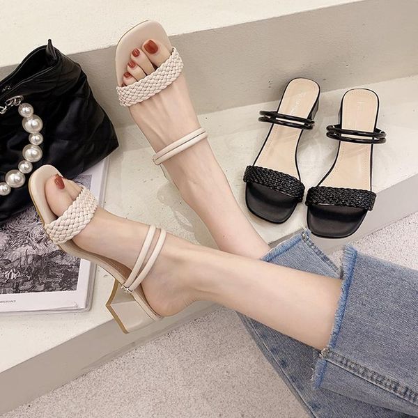 shoes woman 2021 loafers slippers casual pantofle heeled mules square heel luxury high block scandals rubber slides rome fab, Black
shoes woman 2021 loafers slippers casual pantofle heeled mules square heel luxury high block scandals rubber slides rome fab, Black