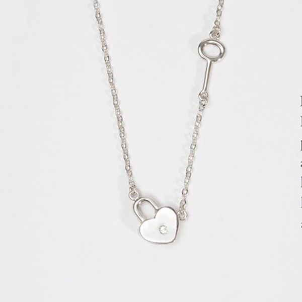 fashion simple love heart shape lock key necklace women's temperament sweet clavicle jewelry valentine's day gift chokers, Golden;silver
fashion simple love heart shape lock key necklace women's temperament sweet clavicle jewelry valentine's day gift chokers, Golden;silver