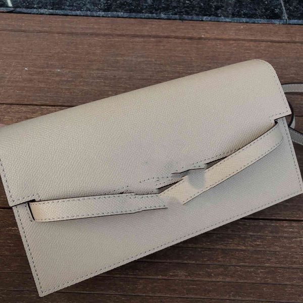 designer bagssmall square bag kl24cm ladies fashion h home new 2021 two-layer real cowhide cross pattern palm pattern trendluxury bagj4vc
designer bagssmall square bag kl24cm ladies fashion h home new 2021 two-layer real cowhide cross pattern palm pattern trendluxury bagj4vc