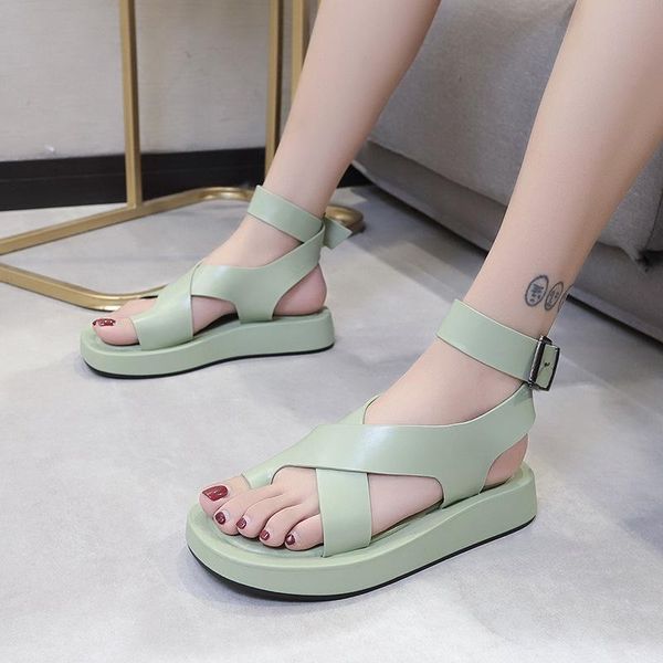 sandals women summer beach fashion flats shoes 2021 sandal non-slip flat buckle black and white
sandals women summer beach fashion flats shoes 2021 sandal non-slip flat buckle black and white