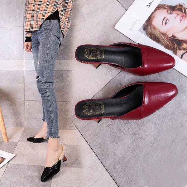 slippers spring 2021 korean version wearing square head sandals thick high-heeled fitting room was thin wild cool half drag, Black
slippers spring 2021 korean version wearing square head sandals thick high-heeled fitting room was thin wild cool half drag, Black