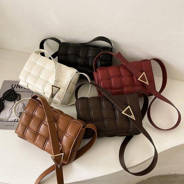 weave flap bags square crossbody bag 2021 pu leather women's designer handbag travel shoulder messenger
weave flap bags square crossbody bag 2021 pu leather women's designer handbag travel shoulder messenger