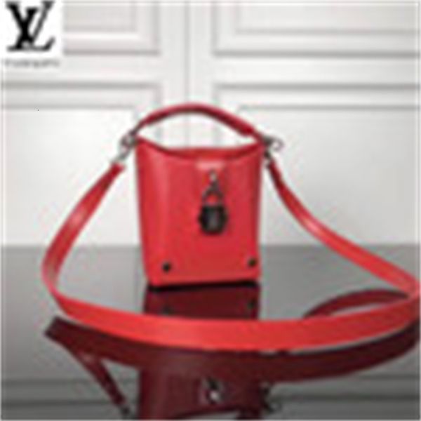 totes brand designer luxury qc2o red water ripple leather bento box handbag evening m56038 handbags bags handles shoulder bags cross bod
totes brand designer luxury qc2o red water ripple leather bento box handbag evening m56038 handbags bags handles shoulder bags cross bod