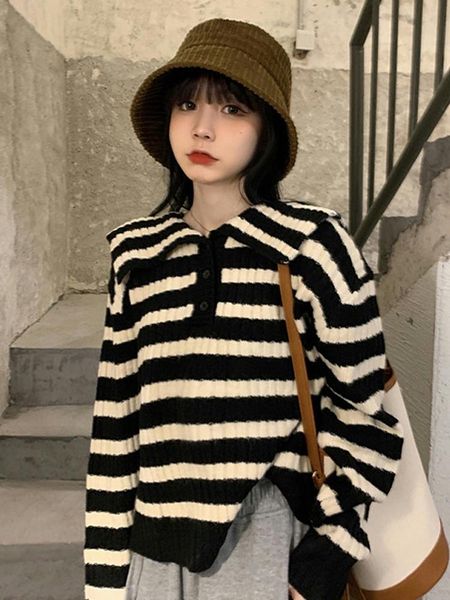 women's sweaters striped sweater spring and autumn thin lazy 2021 design sense niche top, White;black
women's sweaters striped sweater spring and autumn thin lazy 2021 design sense niche top, White;black