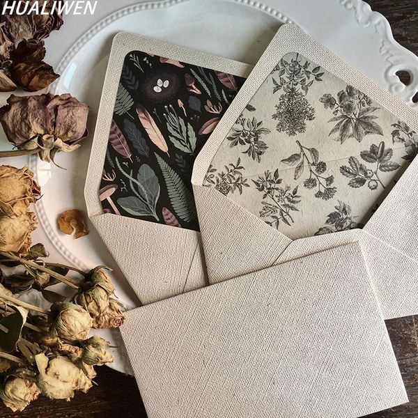 10pcs/lot linen textured paper natural grass wood lining pattern gift card envelope cover wrap
10pcs/lot linen textured paper natural grass wood lining pattern gift card envelope cover wrap