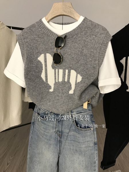 autumn and winter loose wool knitted women's outer sweater pattern dog vt waistcoat fashion, Black;white
autumn and winter loose wool knitted women's outer sweater pattern dog vt waistcoat fashion, Black;white