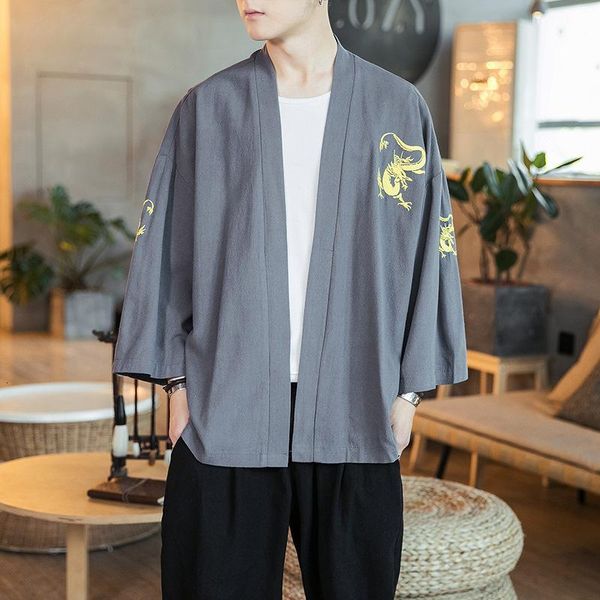 casual dresses cardigan men haori kimono karate samurai costume japanese traditional cotton linen clothing male yukata gown ysov, Black;gray 
casual dresses cardigan men haori kimono karate samurai costume japanese traditional cotton linen clothing male yukata gown ysov, Black;gray