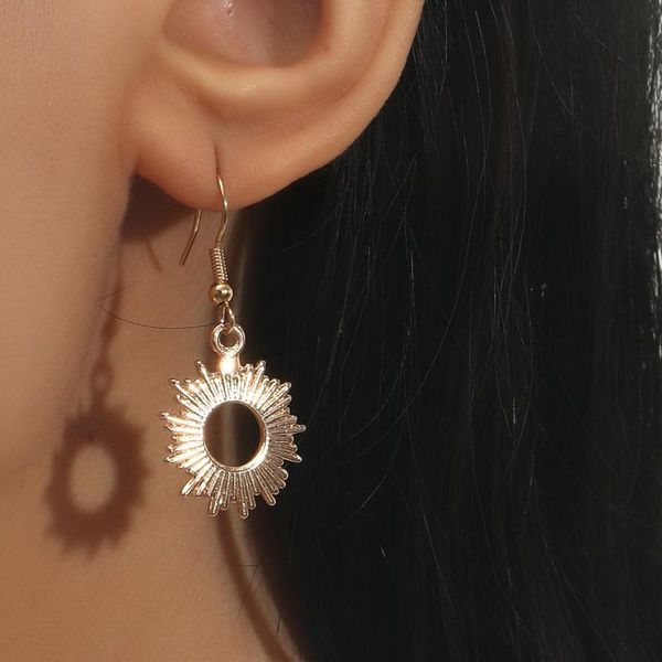 dangle & chandelier sun flower earrings ins fashion simple temperament metal hollow jewelry gifts wholesale, Silver
dangle & chandelier sun flower earrings ins fashion simple temperament metal hollow jewelry gifts wholesale, Silver