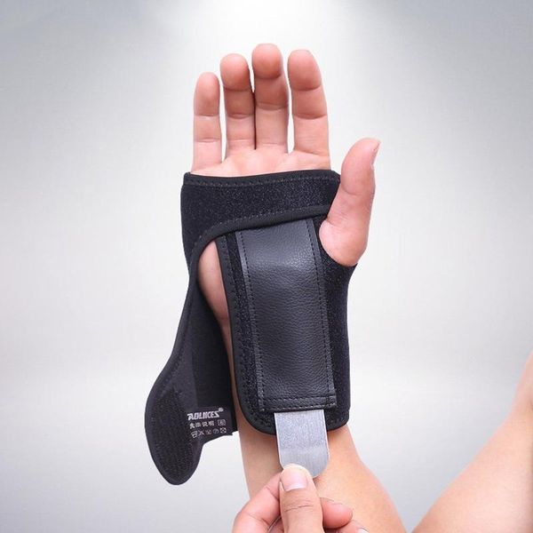 wrist support 1pc soft breathable adjustable half finger glove protector sport universal palm thumb brace guard wrap, Black;red
wrist support 1pc soft breathable adjustable half finger glove protector sport universal palm thumb brace guard wrap, Black;red