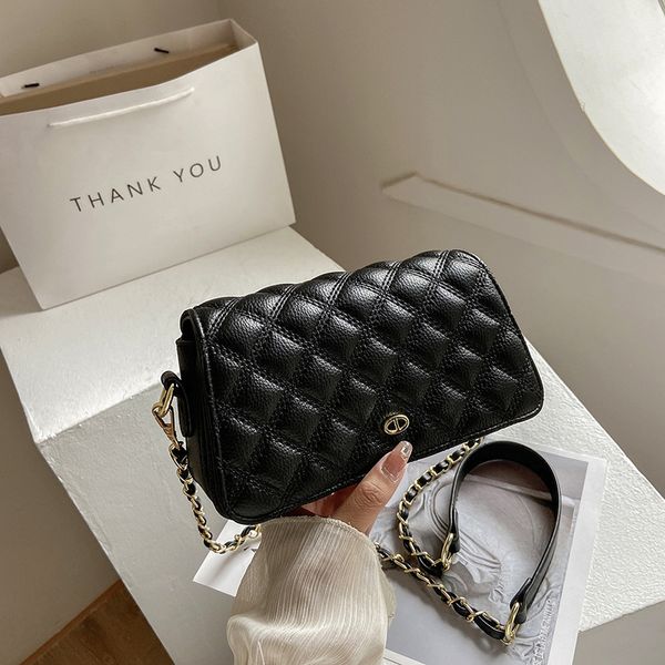small bag female 2021 fashion korean lingge chain single shoulder messenger bag hand texture mobile phone
small bag female 2021 fashion korean lingge chain single shoulder messenger bag hand texture mobile phone