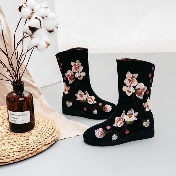 boots chinese style hand-embroidered and velvet warm winter cotton shoes cosplay costume hanfu low bottom women's mid-tube shoe, Black
boots chinese style hand-embroidered and velvet warm winter cotton shoes cosplay costume hanfu low bottom women's mid-tube shoe, Black