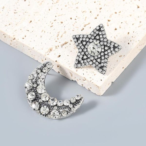 stud fashion metal rhinestone star moon asymmetric earrings women's creative party accessories, Golden;silver
stud fashion metal rhinestone star moon asymmetric earrings women's creative party accessories, Golden;silver