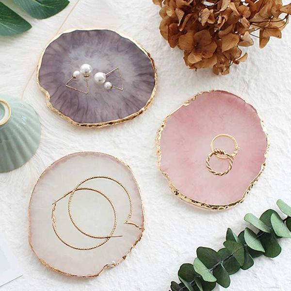 resin jewelry display board necklace ring earring painted palette tray stand storage box decorative boxes & bins
resin jewelry display board necklace ring earring painted palette tray stand storage box decorative boxes & bins