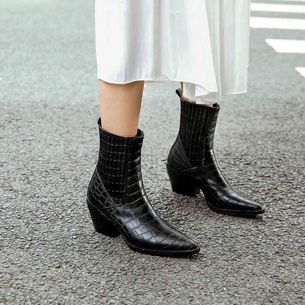 dress shoes bota ankle boot feminina de couro pu gravado, na moda, ponta fina, do oeste, com cunha, para mulheres jwge, Black
dress shoes bota ankle boot feminina de couro pu gravado, na moda, ponta fina, do oeste, com cunha, para mulheres jwge, Black