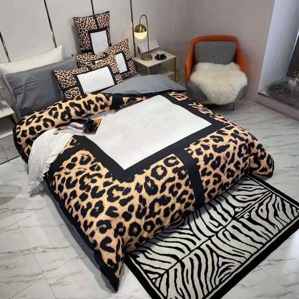 bedding sets designer size bed flat sheet two pillow cases zipper duvet covers cotton home european style soft comforter set
bedding sets designer size bed flat sheet two pillow cases zipper duvet covers cotton home european style soft comforter set