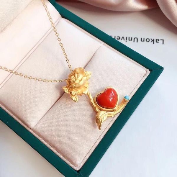 chains silver inlaid natural south red love rose pendant necklace chinese style retro unique ancient gold craft women's brand jewelry
chains silver inlaid natural south red love rose pendant necklace chinese style retro unique ancient gold craft women's brand jewelry