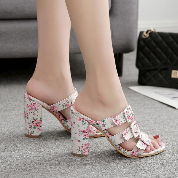 slippers summer women high heels open toe sandals slides ladies sweet flower print buckle strap block heel woman shoes, Black
slippers summer women high heels open toe sandals slides ladies sweet flower print buckle strap block heel woman shoes, Black