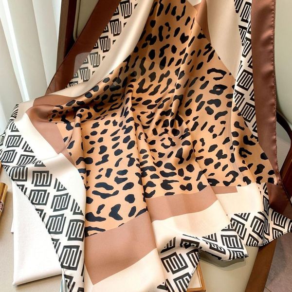 scarves fashion sense small square scarf female leopard printed multifunctional decorative summer sunscreen headband tyin, Blue;gray
scarves fashion sense small square scarf female leopard printed multifunctional decorative summer sunscreen headband tyin, Blue;gray