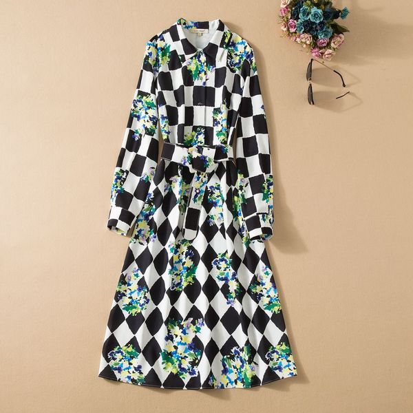 milan runway dresses 2022 spring summer lapel neck long sleeve panelled print women's designer dress brand same style clothing 0301-2, Black
milan runway dresses 2022 spring summer lapel neck long sleeve panelled print women's designer dress brand same style clothing 0301-2, Black