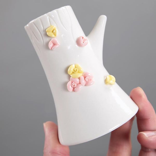 vases flower hand ceramic vase dried flowers simple hydroponics creative home decoration
vases flower hand ceramic vase dried flowers simple hydroponics creative home decoration