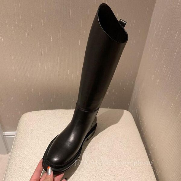 boots winter western knee women black white real leather flat sole long fashion knight botas mujer
boots winter western knee women black white real leather flat sole long fashion knight botas mujer