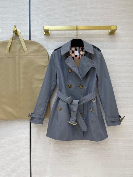 women's trench coats 2021 spring brand design high-end embroidery letter check stripe classic retro single-breasted long coat 32379, Tan;black
women's trench coats 2021 spring brand design high-end embroidery letter check stripe classic retro single-breasted long coat 32379, Tan;black
